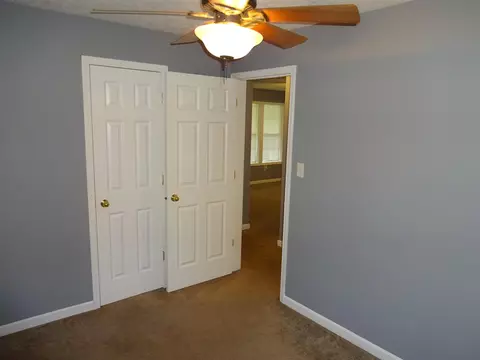 825 N Ohio Ave, Springfield, IL 62702 photo 13