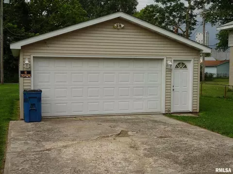 825 N Ohio Ave, Springfield, IL 62702 photo 20