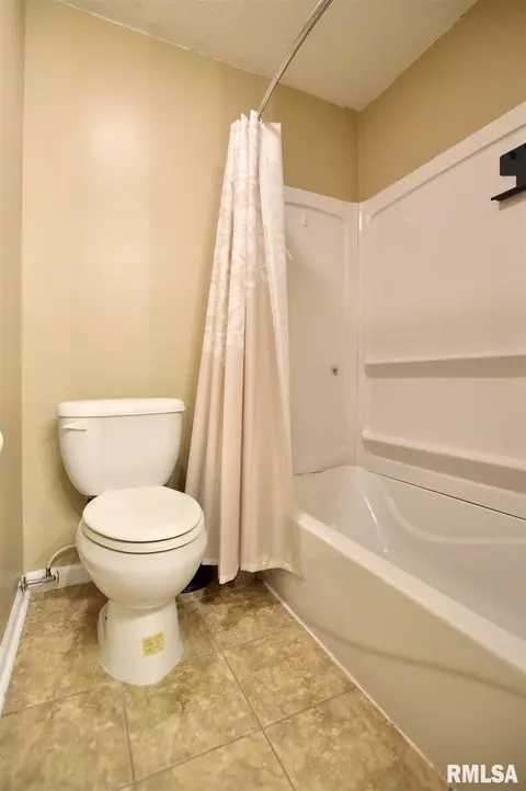 2305 S Park Dr, Springfield, IL 62704 photo 27