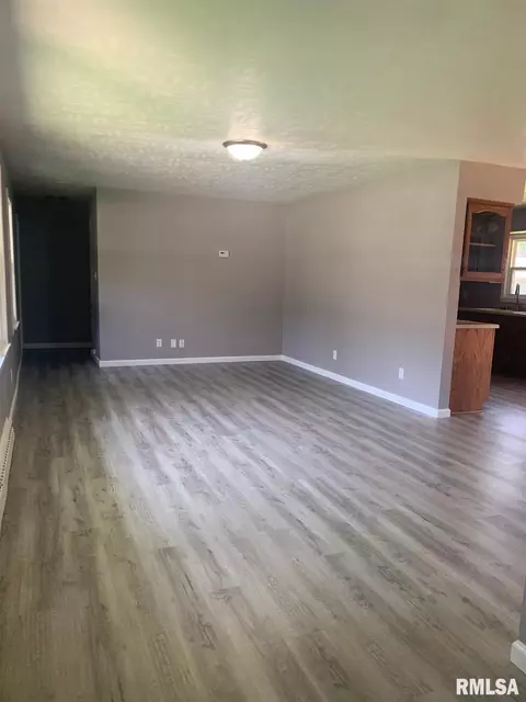 3417 S 2nd St, Springfield, IL 62703 photo 2