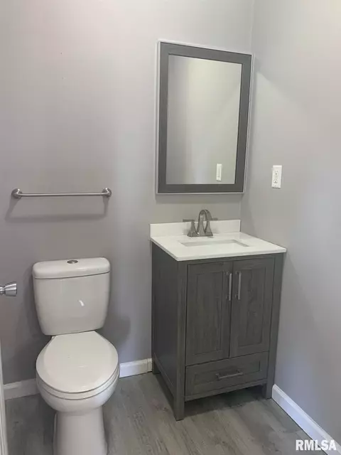 3417 S 2nd St, Springfield, IL 62703 photo 6