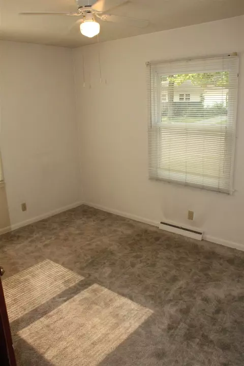 2416 Queensway Rd, Springfield, IL 62703 photo 22