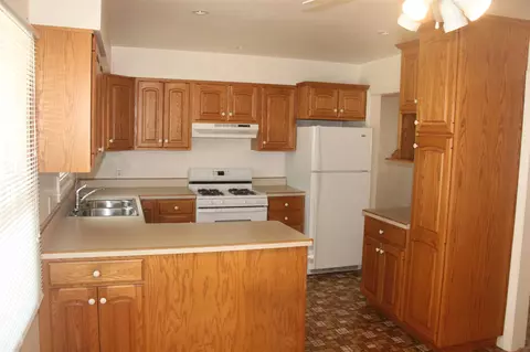 2416 Queensway Rd, Springfield, IL 62703 photo 8