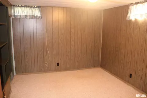 2416 Queensway Rd, Springfield, IL 62703 photo 24