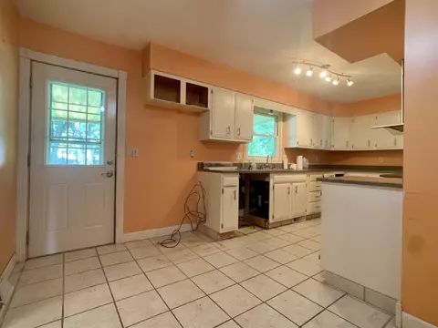 809 Roanoke Dr, Springfield, IL 62702 photo 16
