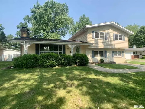 809 Roanoke Dr, Springfield, IL 62702 photo 1