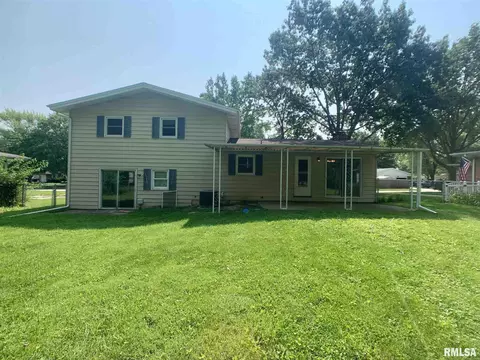 809 Roanoke Dr, Springfield, IL 62702 photo 5