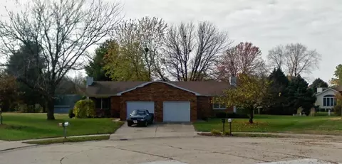 2444 Austin Dr, Springfield, IL 62704 photo 1
