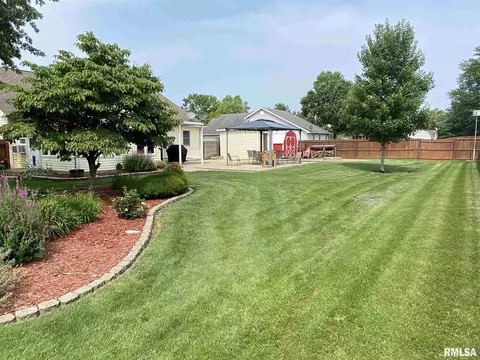 806 W Monroe St, Athens, IL 62613 photo 41