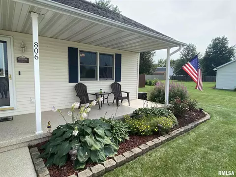 806 W Monroe St, Athens, IL 62613 photo 6