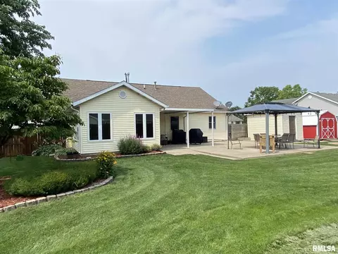 806 W Monroe St, Athens, IL 62613 photo 42