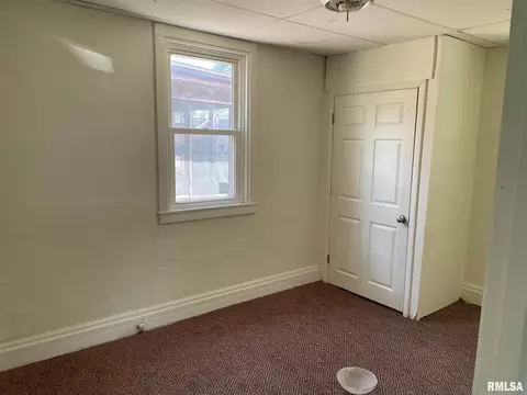 1509 N 8th St, Springfield, IL 62702 photo 5