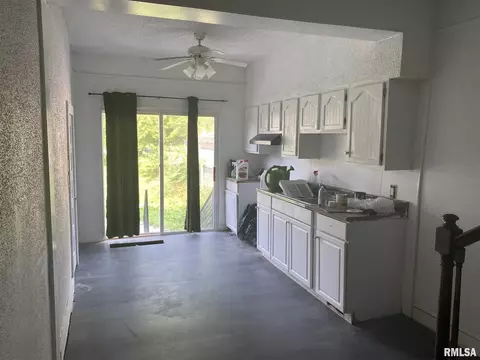 1509 N 8th St, Springfield, IL 62702 photo 6