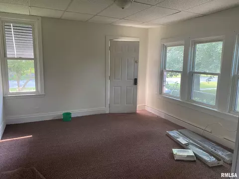 1509 N 8th St, Springfield, IL 62702 photo 4