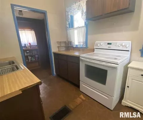 2424 S 9th St, Springfield, IL 62703 photo 16