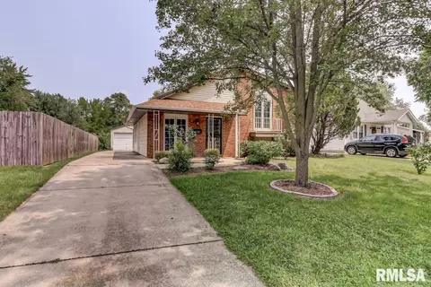 2505 Somerton Rd, Springfield, IL 62701 photo 3