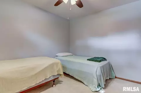 2105 Scarbrough Rd, Springfield, IL 62702 photo 11