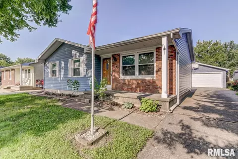 2105 Scarbrough Rd, Springfield, IL 62702 photo 4