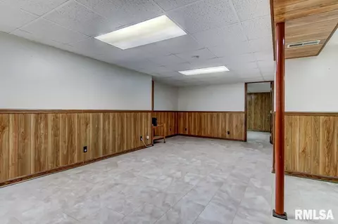 2105 Scarbrough Rd, Springfield, IL 62702 photo 15