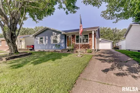 2105 Scarbrough Rd, Springfield, IL 62702 photo 1