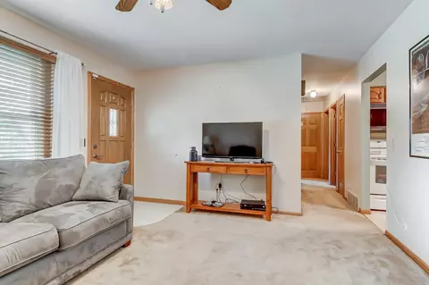2105 Scarbrough Rd, Springfield, IL 62702 photo 6