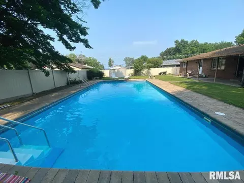 5 Twilight Ln, Springfield, IL 62712 photo 2