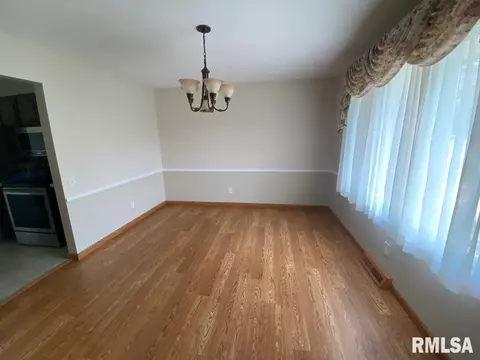 5 Twilight Ln, Springfield, IL 62712 photo 8