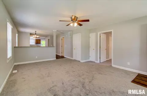 624 N Milton St, Springfield, IL 62702 photo 5