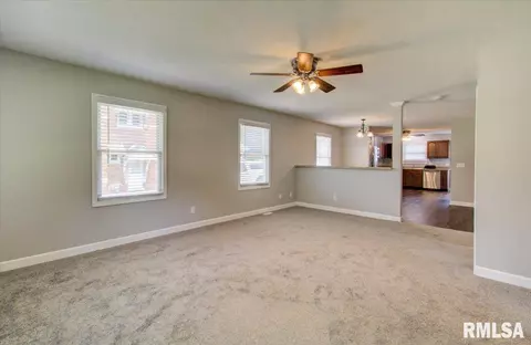 624 N Milton St, Springfield, IL 62702 photo 27