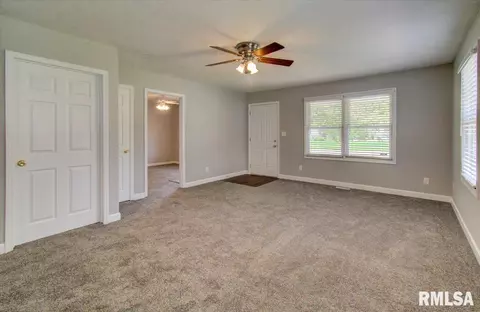 624 N Milton St, Springfield, IL 62702 photo 4