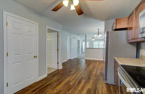624 N Milton St, Springfield, IL 62702 photo 12