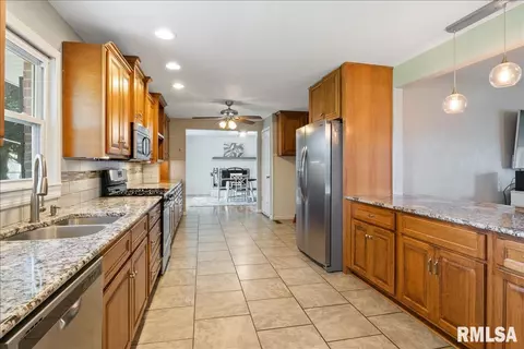 52 Providence Ln, Springfield, IL 62711 photo 10