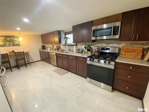 2601 E Keys Ave, Springfield, IL 62702 photo 5