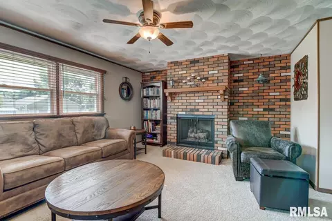 2052 N 22nd St, Springfield, IL 62702 photo 7