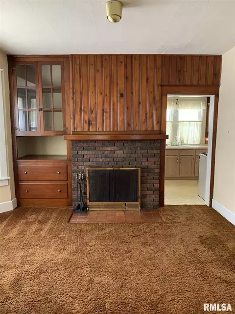1816 S Douglas Ave, Springfield, IL 62704 photo 3