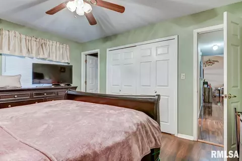 224 Glasgow Dr, Springfield, IL 62702 photo 14