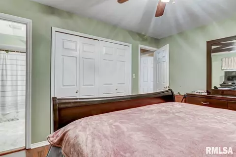 224 Glasgow Dr, Springfield, IL 62702 photo 15