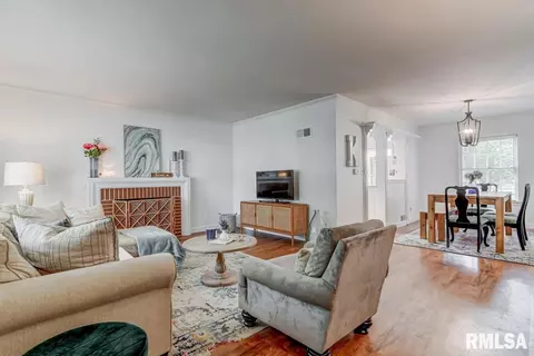 1417 W Edwards St, Springfield, IL 62704 photo 5