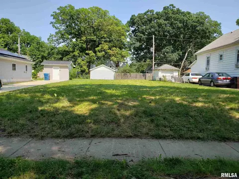 1418 N 3rd St, Springfield, IL 62702 photo 2
