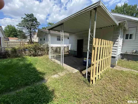 2179 S 12th St, Springfield, IL 62703 photo 9