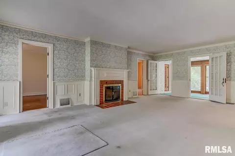 2011 Illini Rd, Springfield, IL 62704 photo 3