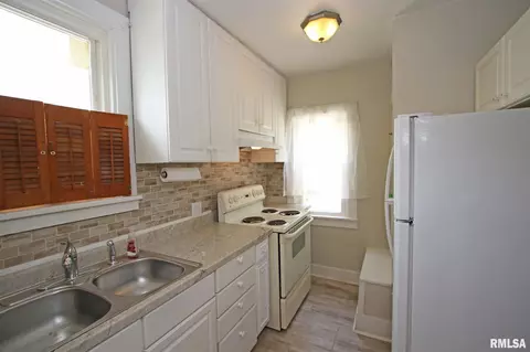 2024 S Pasfield St, Springfield, IL 62704 photo 11