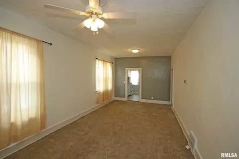 2024 S Pasfield St, Springfield, IL 62704 photo 8