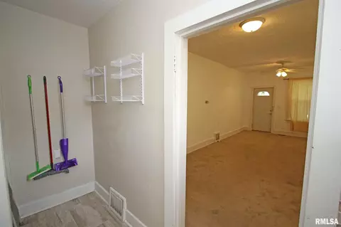 2024 S Pasfield St, Springfield, IL 62704 photo 13
