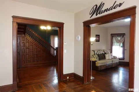 403 S Main St, Abingdon, IL 61410 photo 25