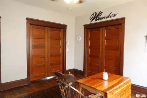 403 S Main St, Abingdon, IL 61410 photo 24