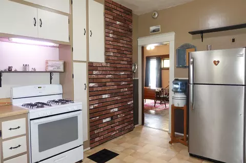 403 S Main St, Abingdon, IL 61410 photo 34