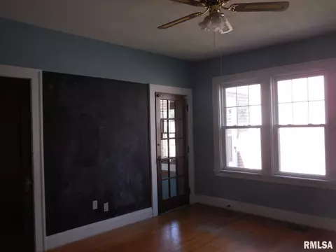 102 E Clay St, Roodhouse, IL 62082 photo 14