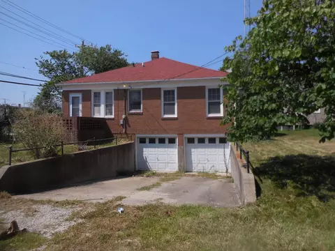 102 E Clay St, Roodhouse, IL 62082 photo 4