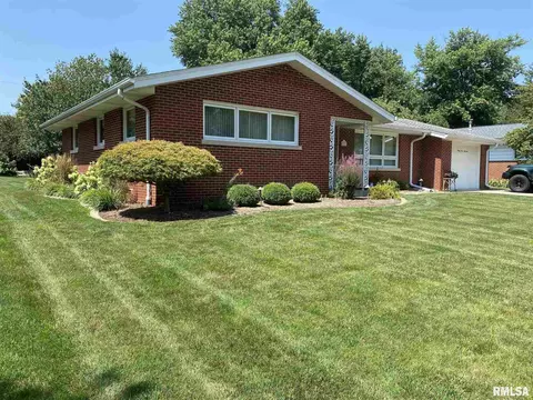 2117 S Lincoln Ave, Springfield, IL 62704 photo 1